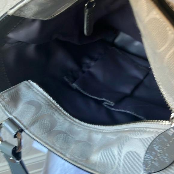 Coach: Gray (F14693) Signature C Canvas Tote Bag - Picture 4 of 16